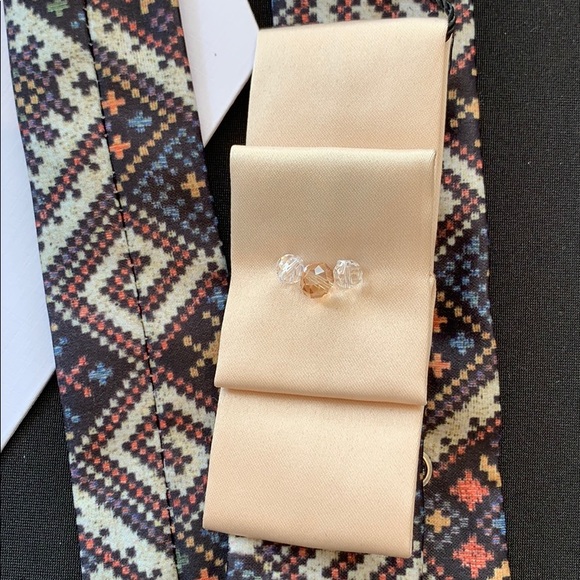 Silk bow belt - Picture 4 of 4